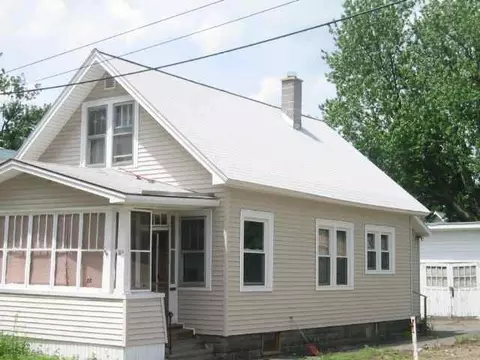 22 Yale St, Schenectady, NY 12304 photo 1