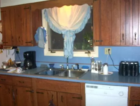2 Downey Rd, Troy, NY 12180 photo 2
