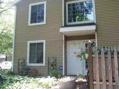 15 Spruce Ct, Delmar, NY 12054 photo 1