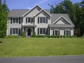 92 Gullane Dr, Slingerlands, NY 12159 photo 1