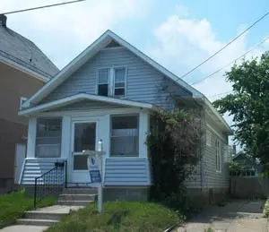 8 Yale St, Schenectady, NY 12304 photo 1