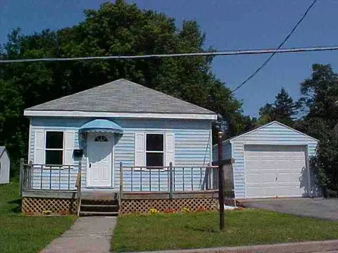 39 Laurel Ave, Schenectady, NY 12304 photo 1