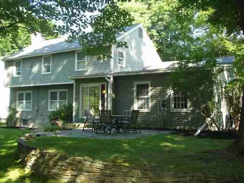 58 Oldox Rd, Delmar, NY 12054 photo 2