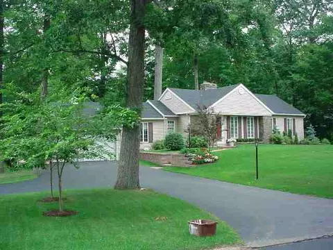 32 Murray Ave, Delmar, NY 12054 photo 3