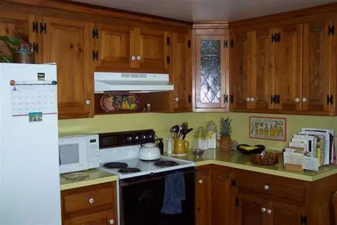 249 Quarry St, Cobleskill, NY 12043 photo 3