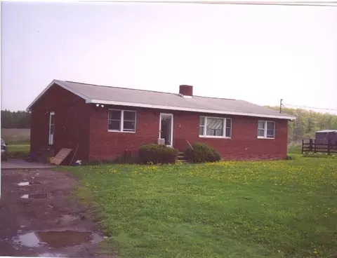 1072 Brand Rd, Sprakers, NY 12166 photo 2