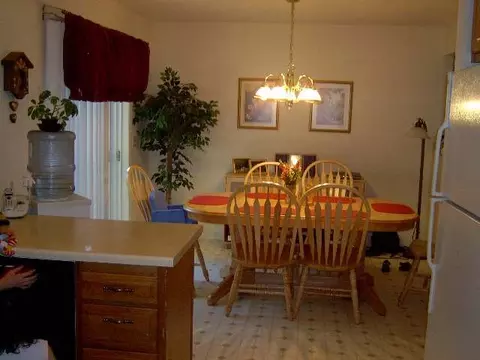 190 Glenmont Rd, Glenmont, NY 12077 photo 5