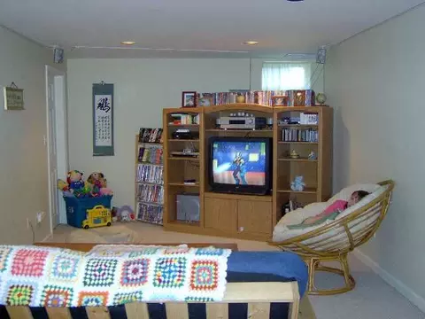 190 Glenmont Rd, Glenmont, NY 12077 photo 6