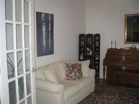 47 Fields End Dr, Glenmont, NY 12077 photo 7