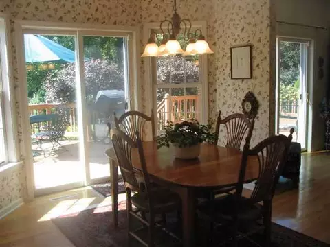 47 Fields End Dr, Glenmont, NY 12077 photo 3