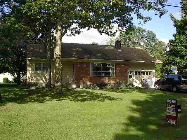 18 Lorelei La, Schenectady, NY 12302 photo 1
