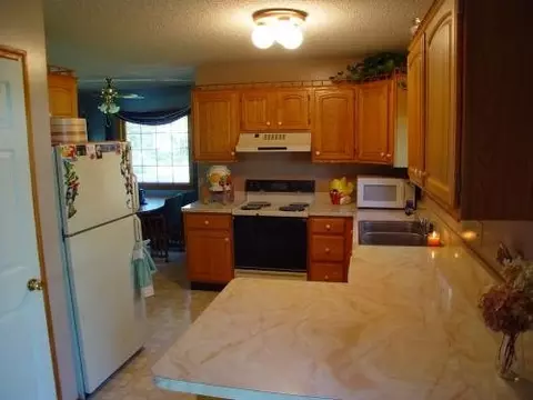 6702 Dunham Cir, Valatie, NY 12184 photo 4