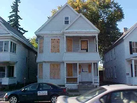37 Mcclellan St, Schenectady, NY 12304 photo 1