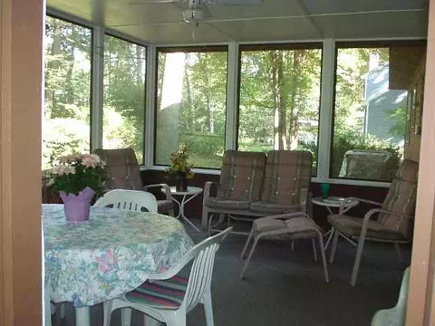 107 Berwick Rd, Delmar, NY 12054 photo 5