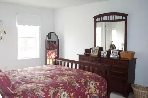 2 Christopher Way, Halfmoon, NY 12065 photo 5