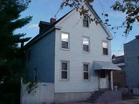 7 John St, Schenectady, NY 12305 photo 1