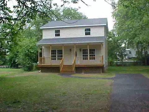 234 Bradford Rd, Schenectady, NY 12304 photo 2
