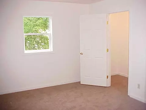 234 Bradford Rd, Schenectady, NY 12304 photo 11