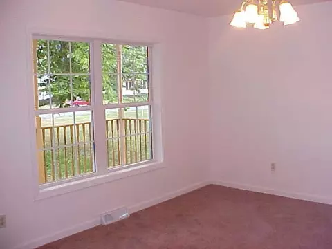 234 Bradford Rd, Schenectady, NY 12304 photo 3
