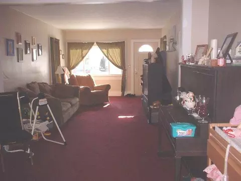 631 Poutre Ave, Schenectady, NY 12306 photo 3