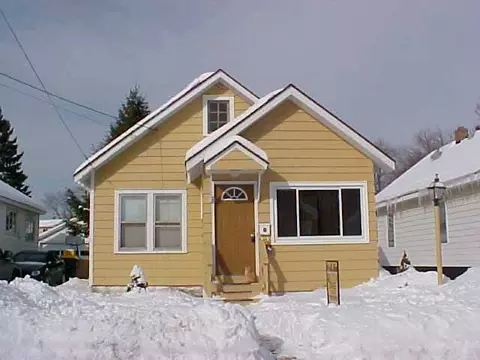 631 Poutre Ave, Schenectady, NY 12306 photo 1