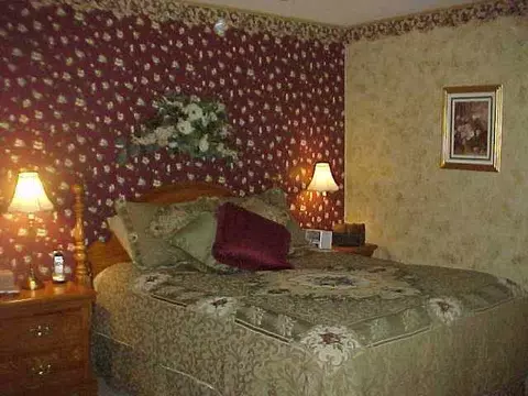 505 Viewpointe Dr, Schenectady, NY 12306 photo 7