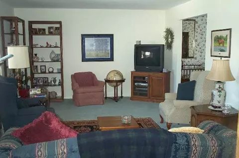 125 Jefferson Rd, Glenmont, NY 12077 photo 3