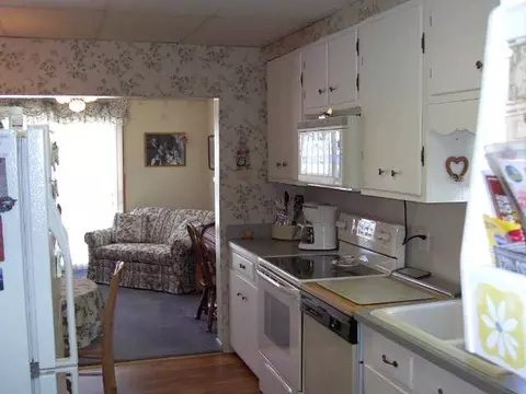 522 Vischer Ave, Schenectady, NY 12306 photo 8