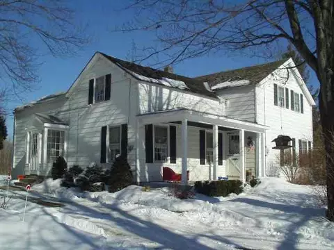 1002 County Line Rd, Schenectady, NY 12306 photo 1