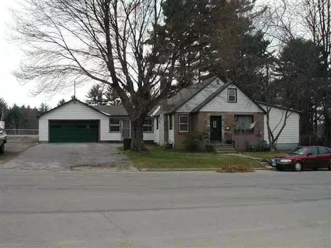 14 Beech St, Corinth, NY 12822 photo 1