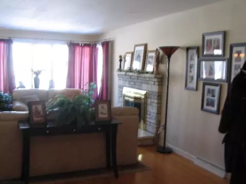 233 Ormond St, Albany, NY 12208 photo 2