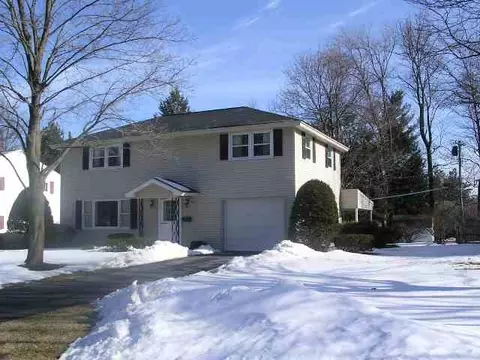 533 Wayne Rd, Delmar, NY 12054 photo 1