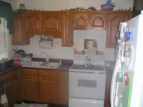 95 Willow Ave, Schenectady, NY 12304 photo 3
