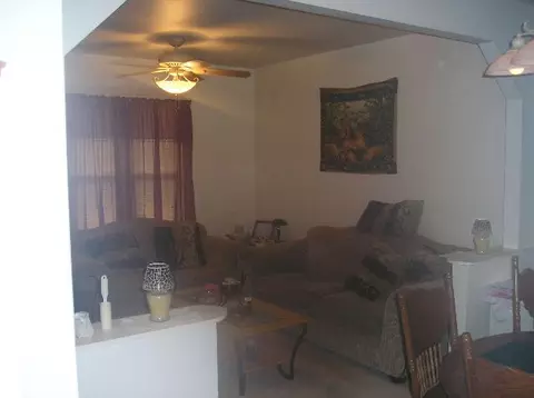 95 Willow Ave, Schenectady, NY 12304 photo 2