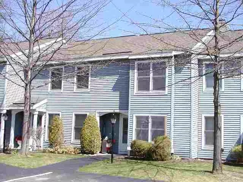 16 Wilton Ct, Halfmoon, NY 12065 photo 1