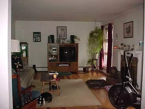 27 Beech St, Corinth, NY 12822 photo 3
