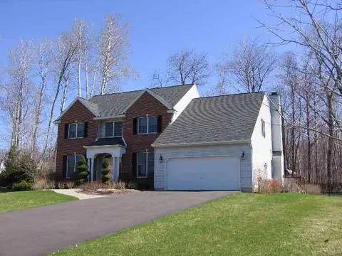 905 Melville Ct, Slingerlands, NY 12159 photo 1