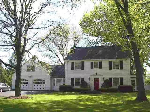 552 Rt 9w, Glenmont, NY 12077 photo 1
