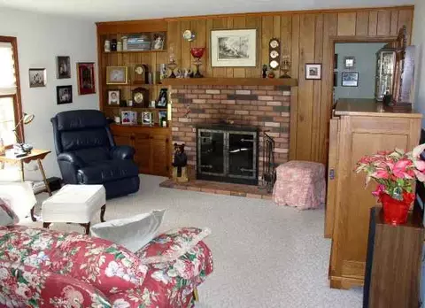 45 W Bayberry Rd, Glenmont, NY 12077 photo 7