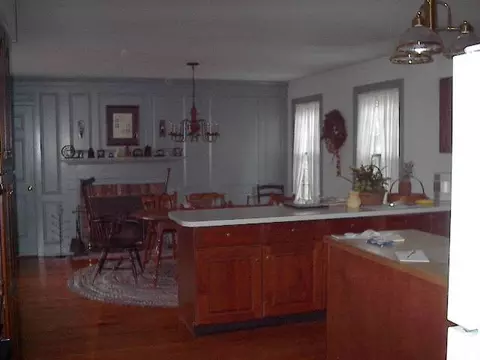 5 Ruxton Rd, Delmar, NY 12054 photo 2