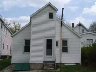 810 Davis Ter, Schenectady, NY 12303 photo 3