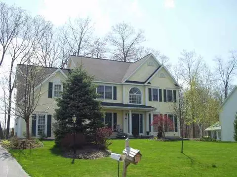 32 Turnberry Dr, Slingerlands, NY 12159 photo 9