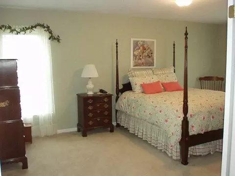 113 Hasgate Dr, Delmar, NY 12054 photo 8