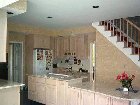 21 Durham Ct, Delmar, NY 12054 photo 4