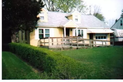 138 Polsin Dr, Schenectady, NY 12303 photo 1