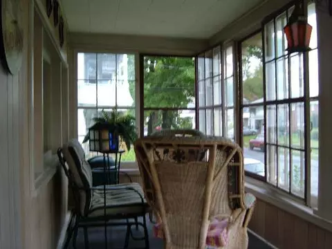 1121 Van Velsen St, Schenectady, NY 12303 photo 9