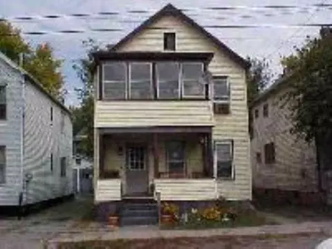 1025 Strong St, Schenectady, NY 12307 photo 1