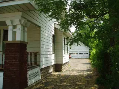 349 Perry St, Schenectady, NY 12306 photo 2
