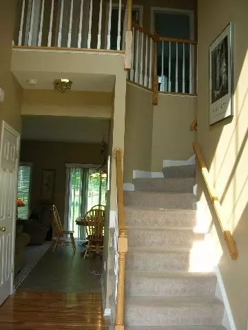 200 Hasgate Dr, Delmar, NY 12054 photo 4
