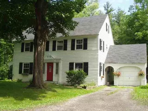 44 Herrick Ave, Delmar, NY 12054 photo 2